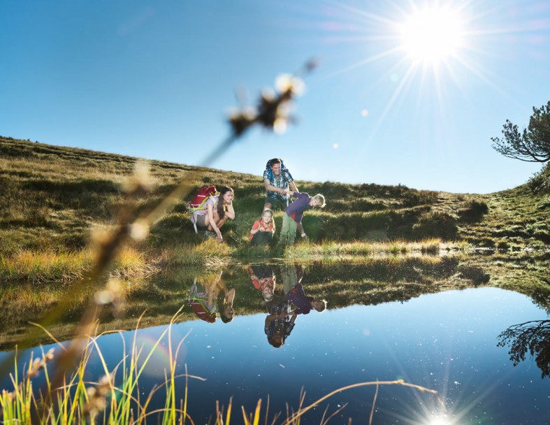 Familie am Almsee © Flachau Tourismus
